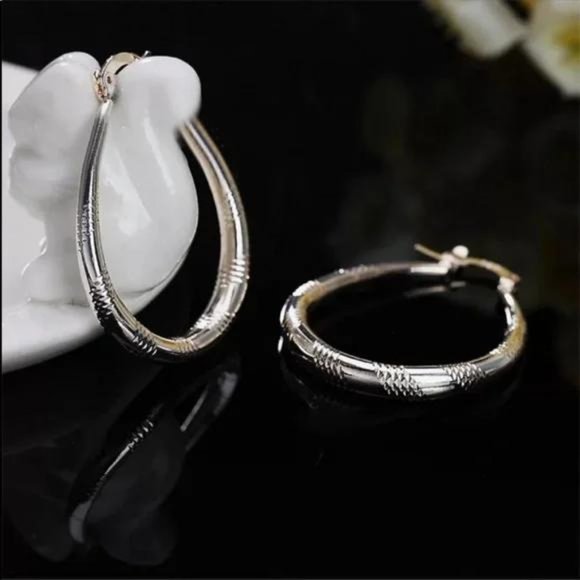 NEW 925 STERLING SILVER HOOP EARRINGS - Picture 6 of 6